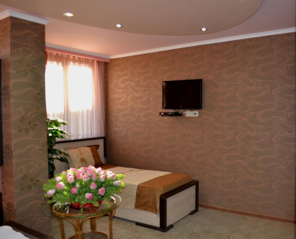 New Baxos Hotel Ереван Номер фото